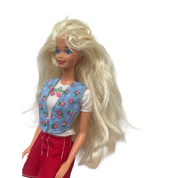 1994 Shoppin' Fun Barbie Doll w/ Pleated Red Skirt, Strawberry Shirt Vintage 11” - Picture 2 of 13